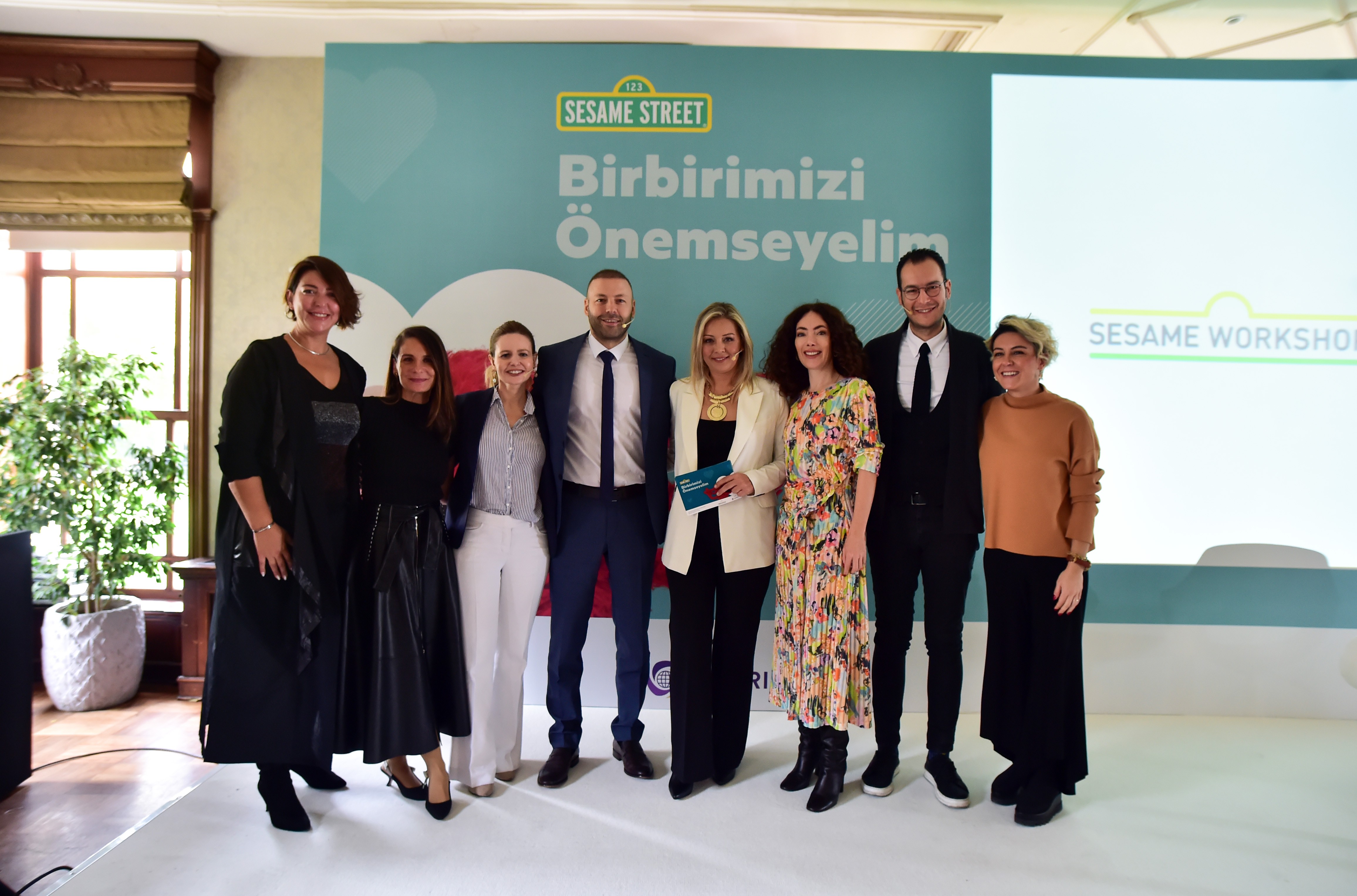 Viatris ve Susam Sokağı Atölyesi, 'Susam Sokağı - Birbirimizi Önemseyelim' kaynaklarını Türkçe yayınlıyor-1089 etkinliği yapıldı