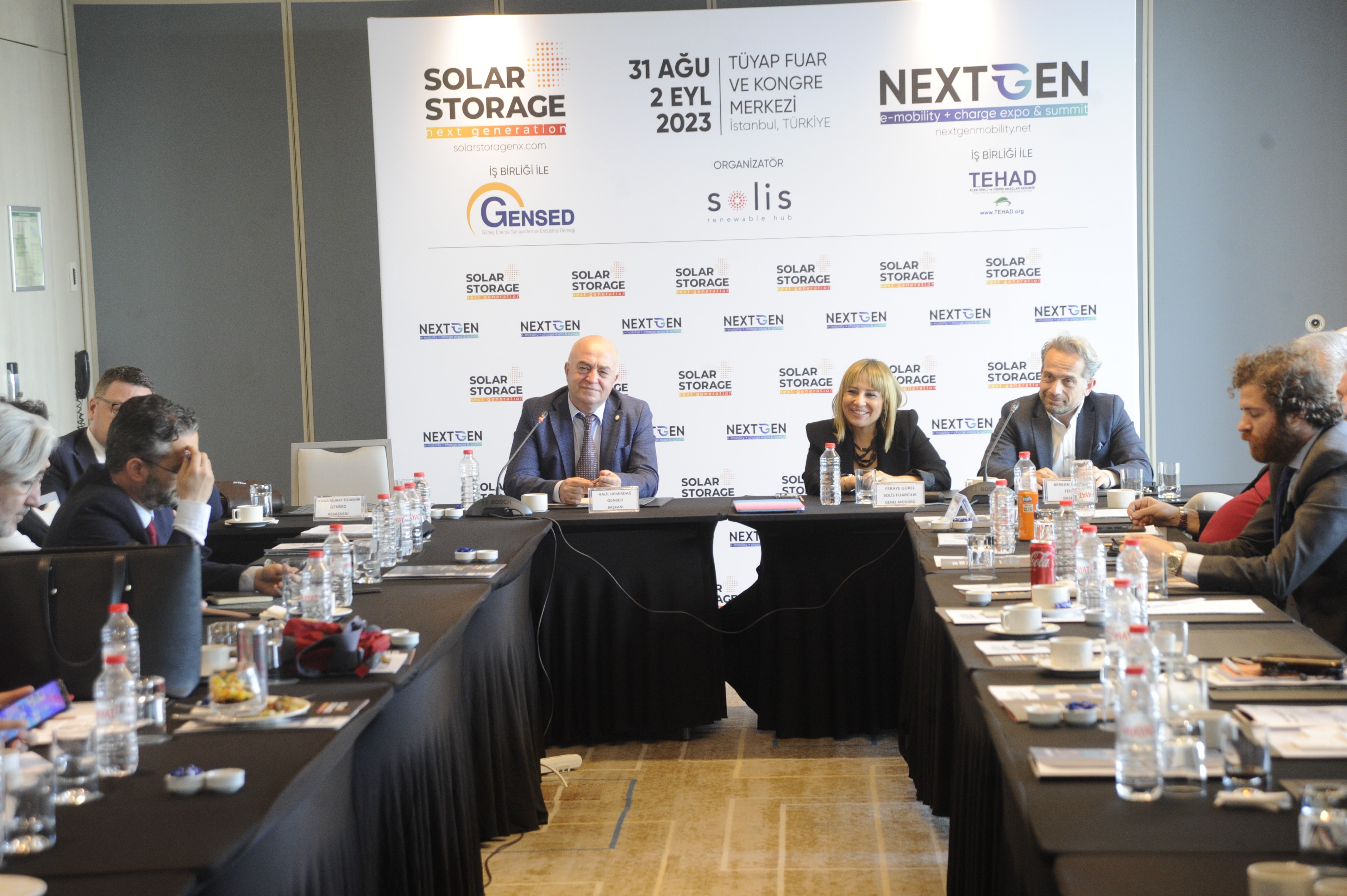 E-mobilite ve yenilenebilir enerji sektörü temsilcileri İstanbul’da bir araya geliyor-1143 etkinliği yapıldı