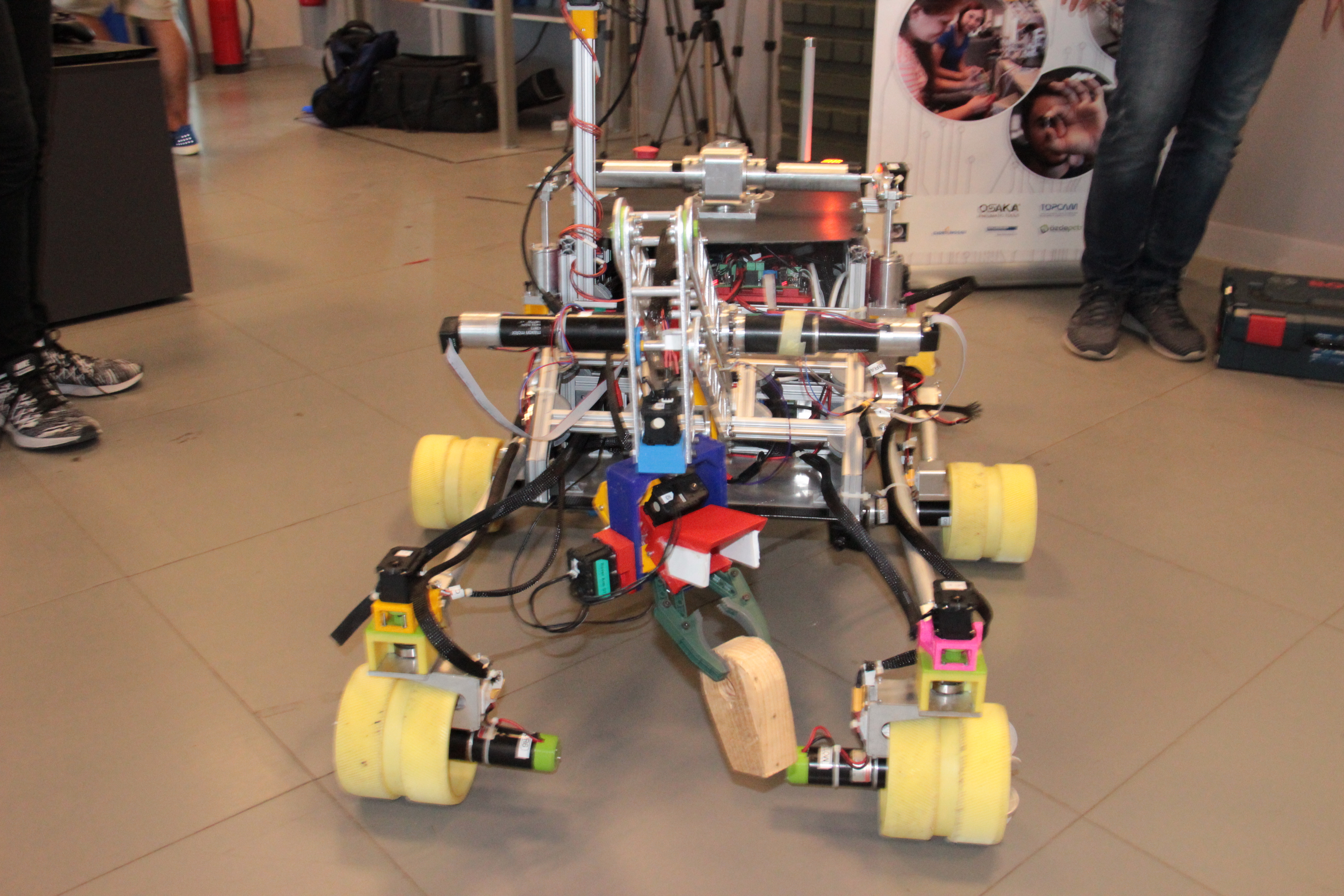 Özyeğin Üniversitesi öğrencilerinin tasarladığı mars robotu ikinci kez Türkiye’den katılan tek takım olarak Polonya’da yarışacak-1139