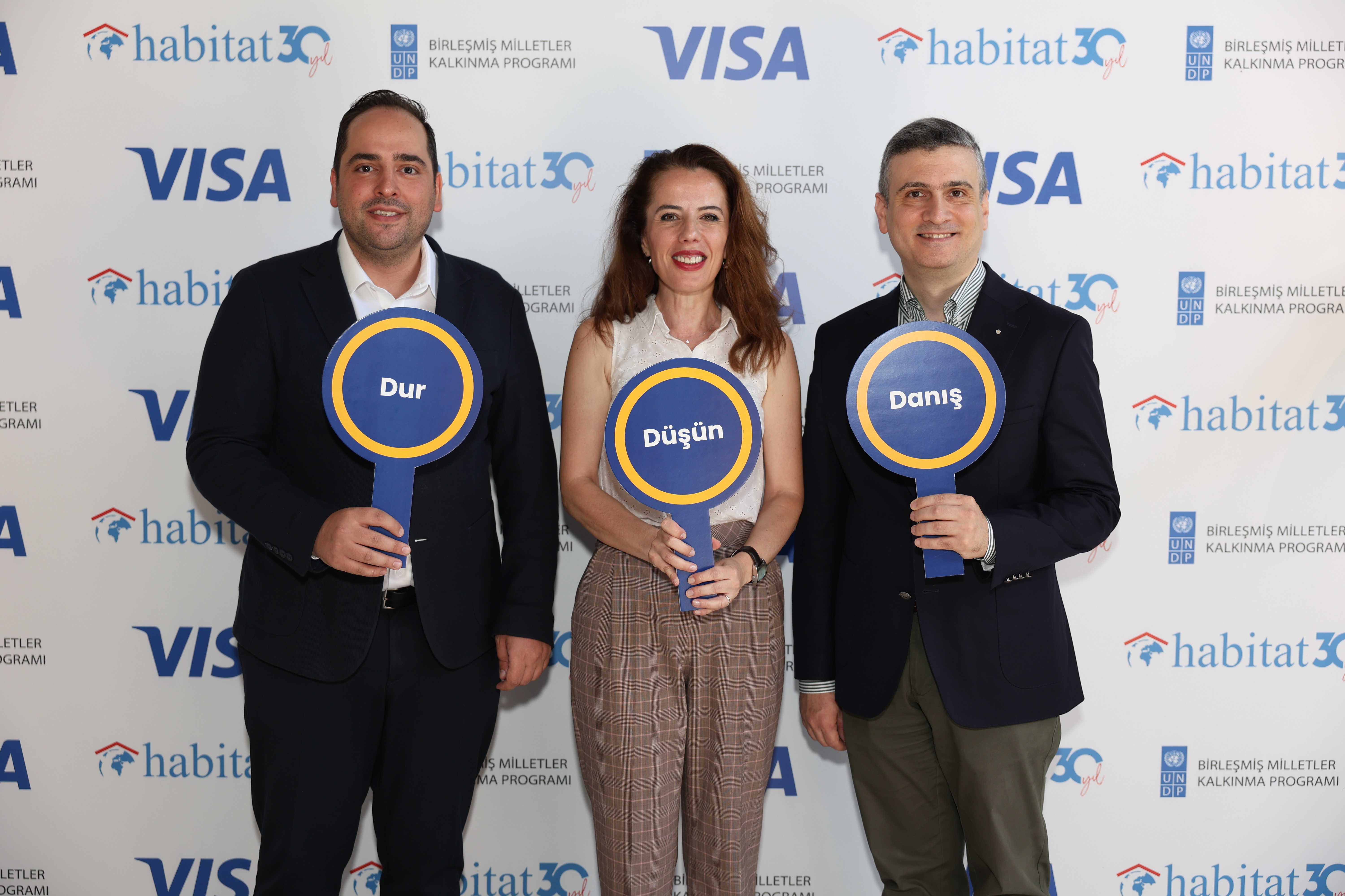 Visa, bireyleri ve küçük işletmeleri dolandırıcılık konusunda bilinçlendirmek amacıyla eğitim projesi başlatıyor-1419 etkinliği yapıldı