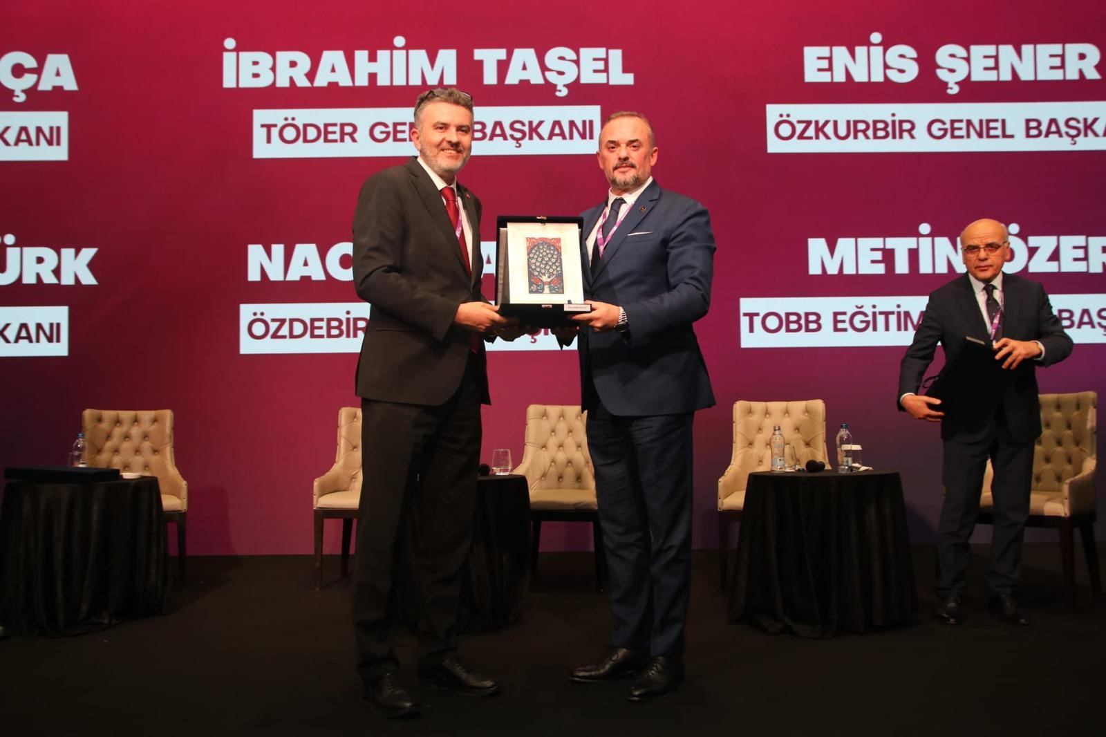 ÖZKURBİR 4 Eğitim Sempozyumu Antalya'da gerçekleştirildi-1455 etkinliği yapıldı