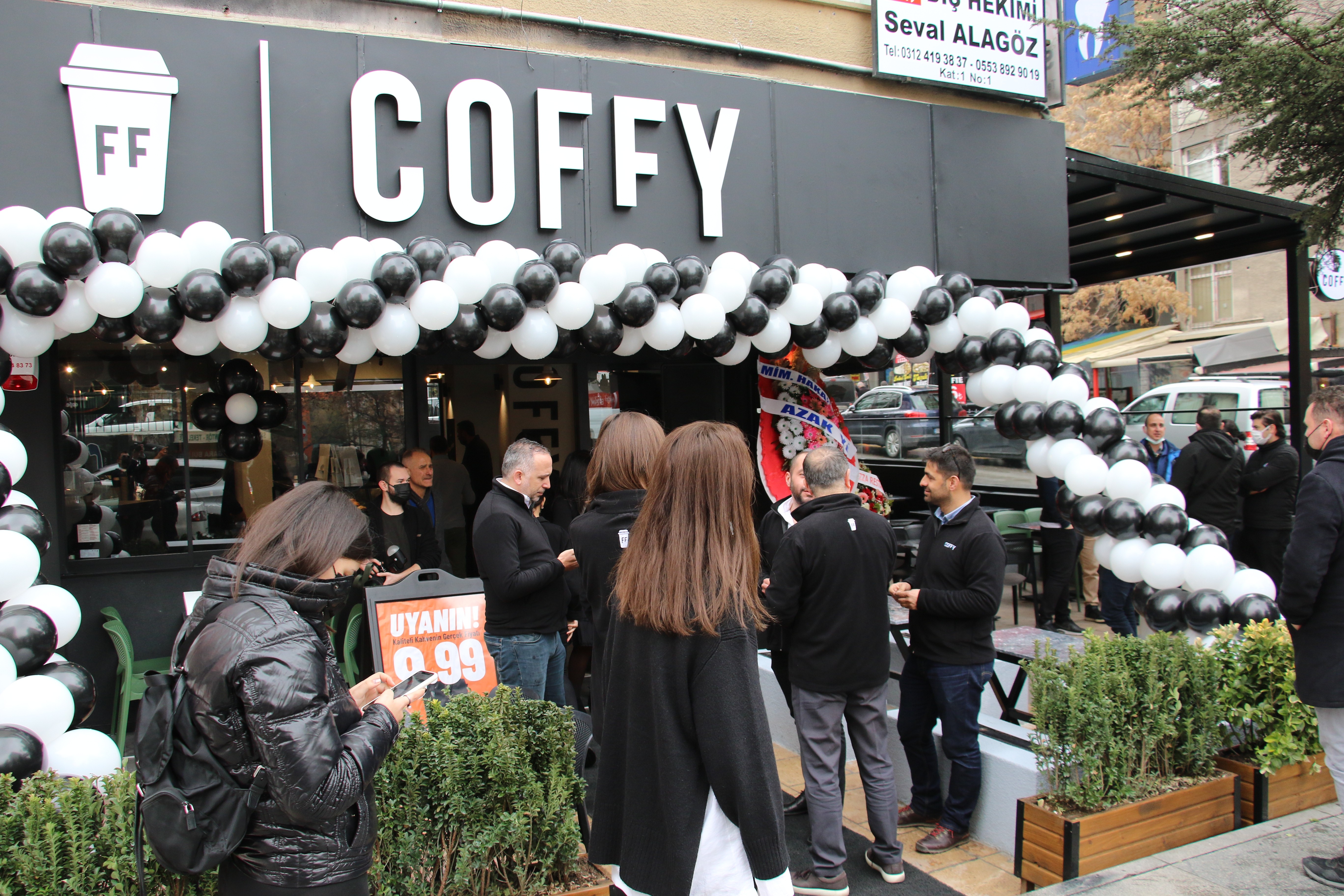 Tek Fiyatlı Kahve Noktası Coffy, 10 Şubesini Ankara Kızılay’da açtı-981 etkinliği yapıldı