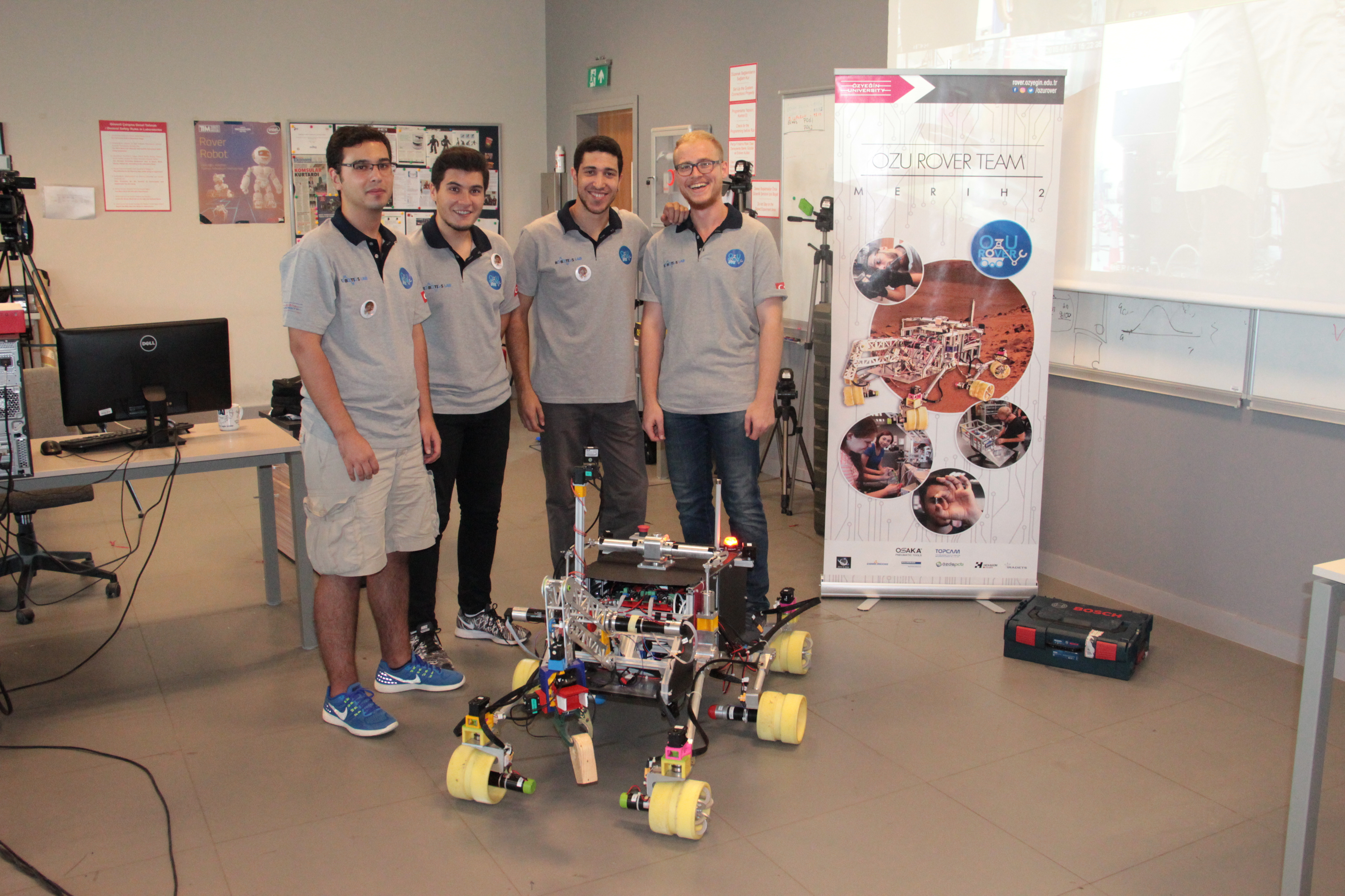 Özyeğin Üniversitesi öğrencilerinin tasarladığı mars robotu ikinci kez Türkiye’den katılan tek takım olarak Polonya’da yarışacak-1136